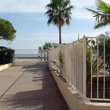 Апартаменты Cap Hermes Фрежюс