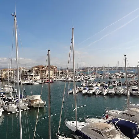 Апартаменты Cap Hermes *