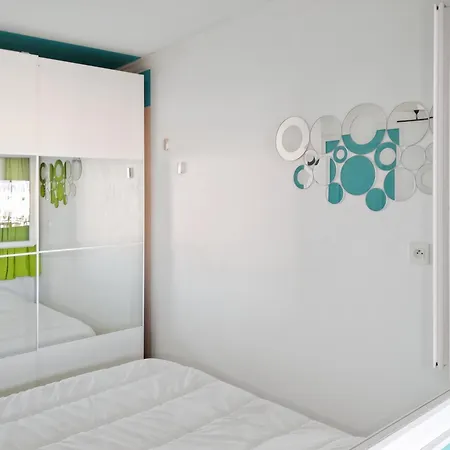 Apartment Cap Hermes
